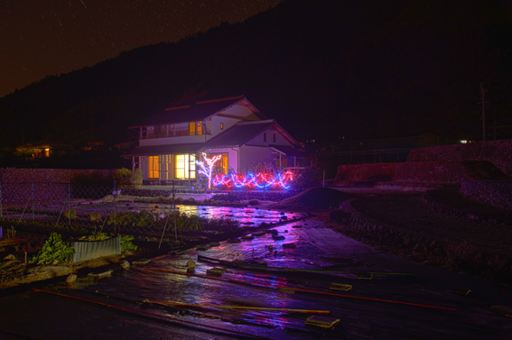 0101houseillumination.jpg