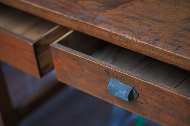 0605desk.jpg
